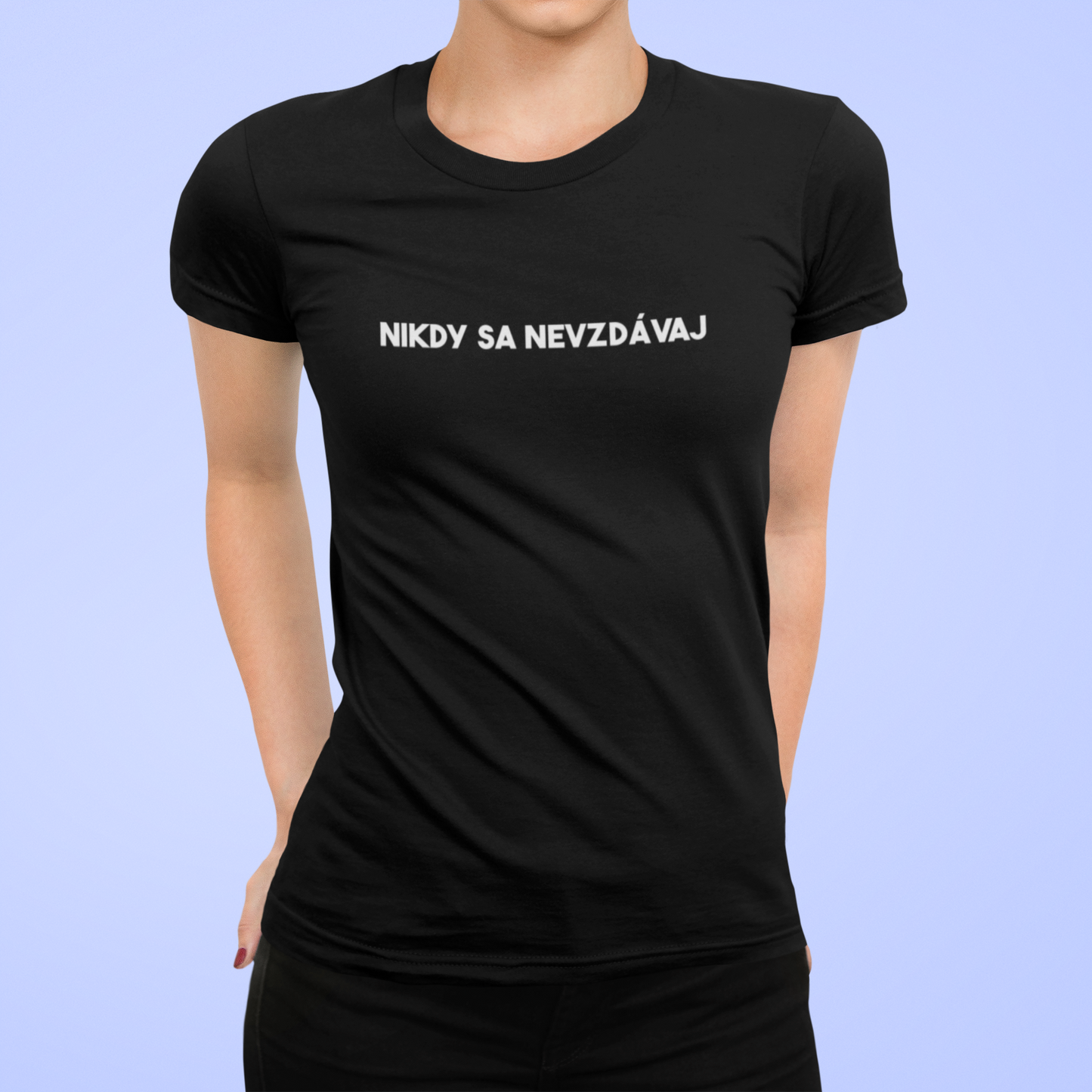 Tričko s nápisom "Nikdy sa nevzdávaj" - Bombové