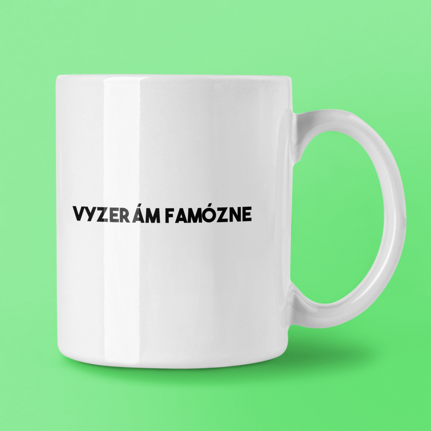 Hrnček Vyzerám famózne - Bombové