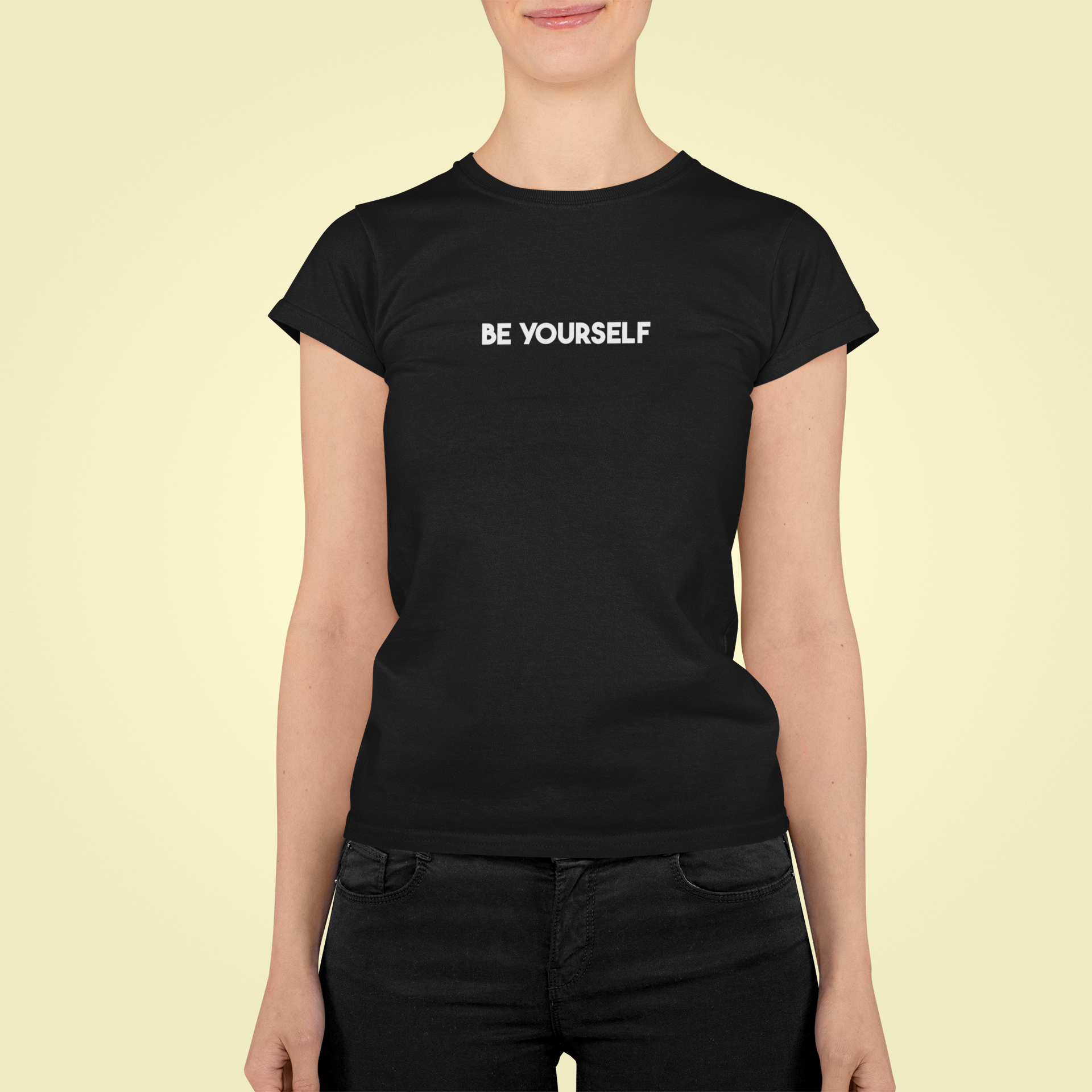 Tričko s nápisom "Be yourself" - Bombové
