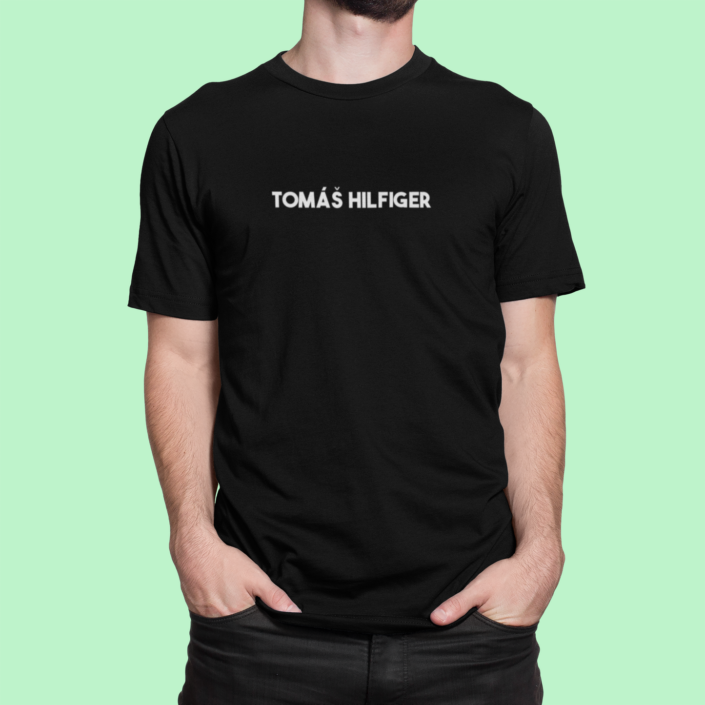 Tričko s nápisom "Tomáš Hilfiger" - Bombové